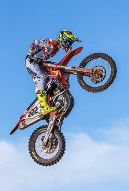 WhatsApp Image 2025-10-24 at 03.14.04_8857a22d